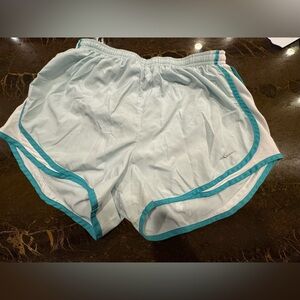 Vintage Nike Women's Teal Trim Athletic Shorts